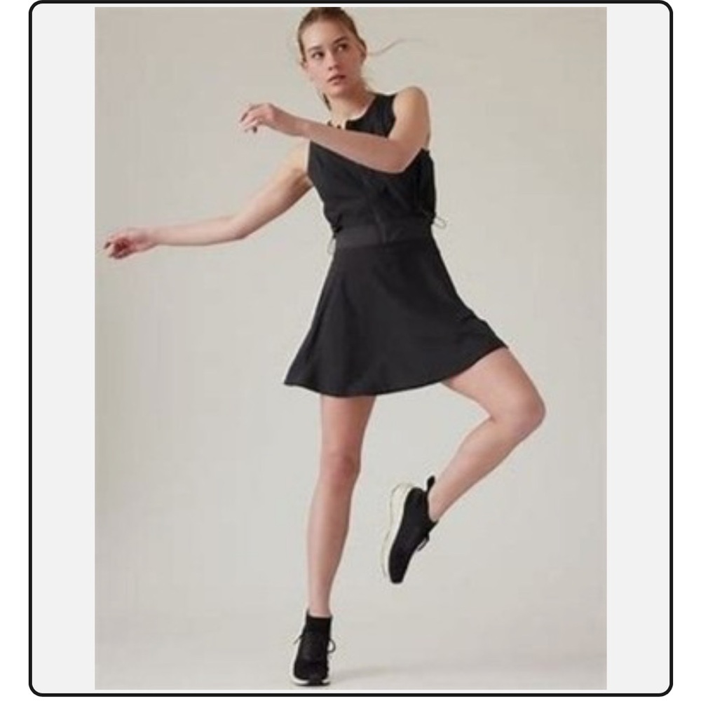 Athleta Venture Out Dress with built in shorts